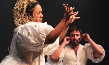 'Os irmãos Karamázov' volta ao Rio com acessibilidade integrada à peça