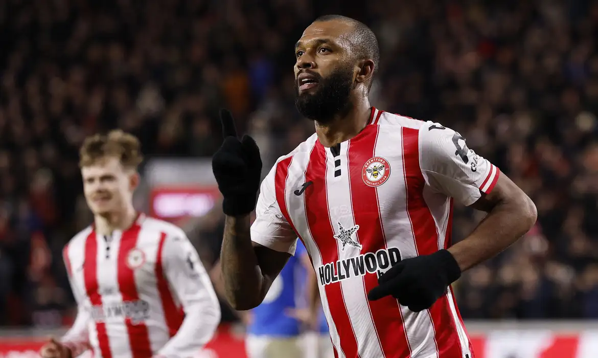 Igor Thiago bate recorde de gols de brasileiros na Premier League