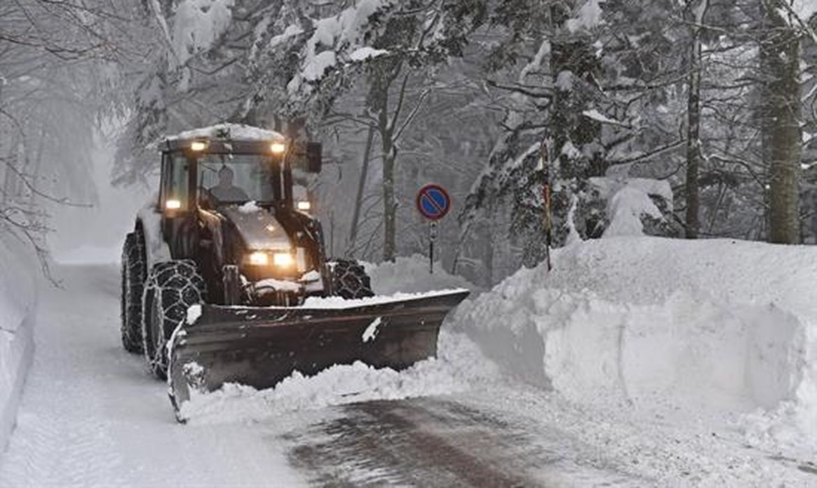 Tempestades Goretti e Elli atingem França, Reino Unido e Alemanha