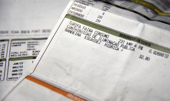 Aneel divulga calendário para anúncio de bandeiras tarifárias em 2026