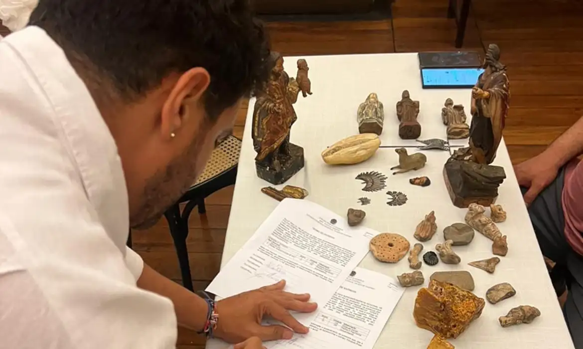 Peças sacras furtadas há 20 anos são devolvidas à Arquidiocese do Rio