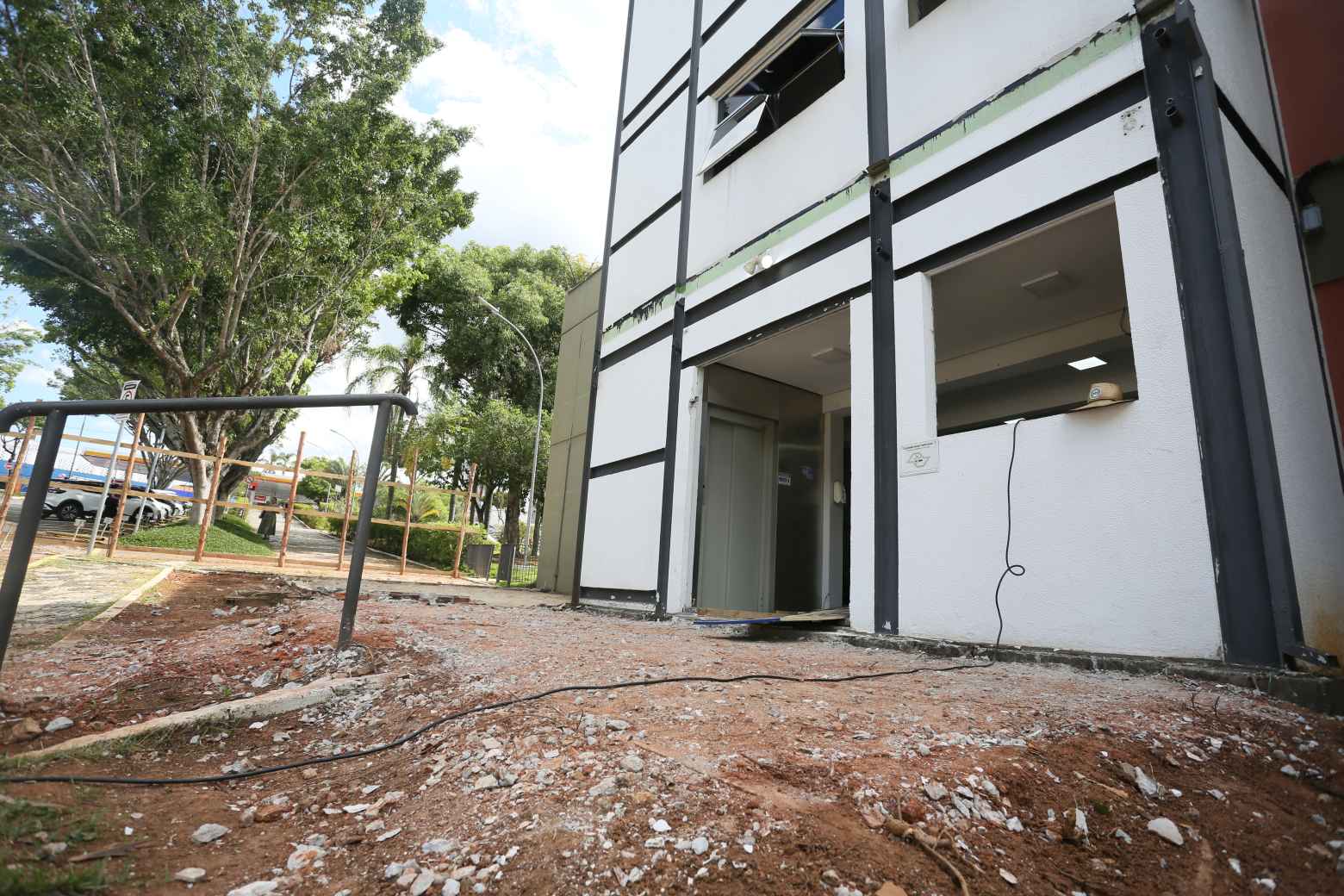 Legislativo mogiano inicia obras de acessibilidade na fachada 