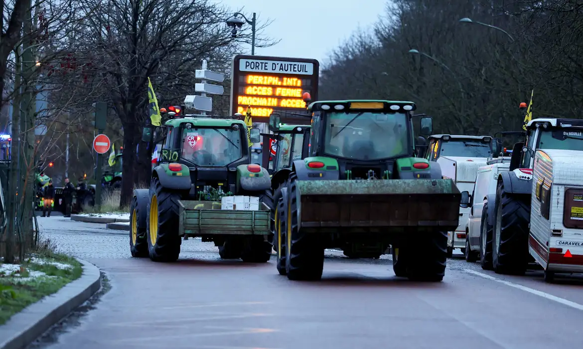 Agricultores franceses fazem novo protesto contra acordo Mercosul-UE