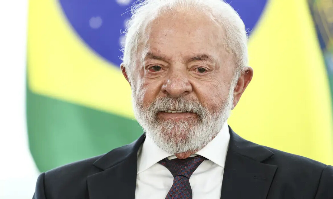 Antes da viagem ao Panamá, Lula conversa com presidente Mulino