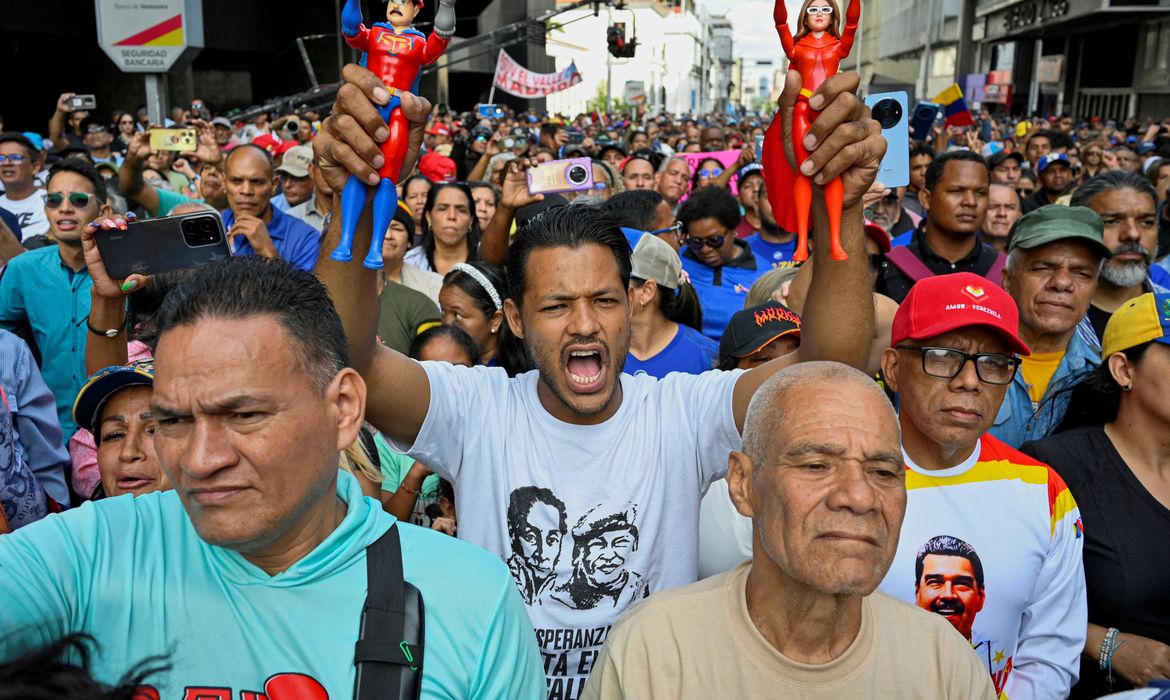 Na Venezuela, sanções dos EUA contribuíram para colapso econômico