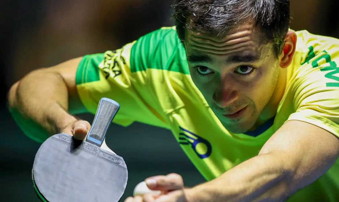 Calderano fica com bronze em Doha após derrota para jovem chinês
