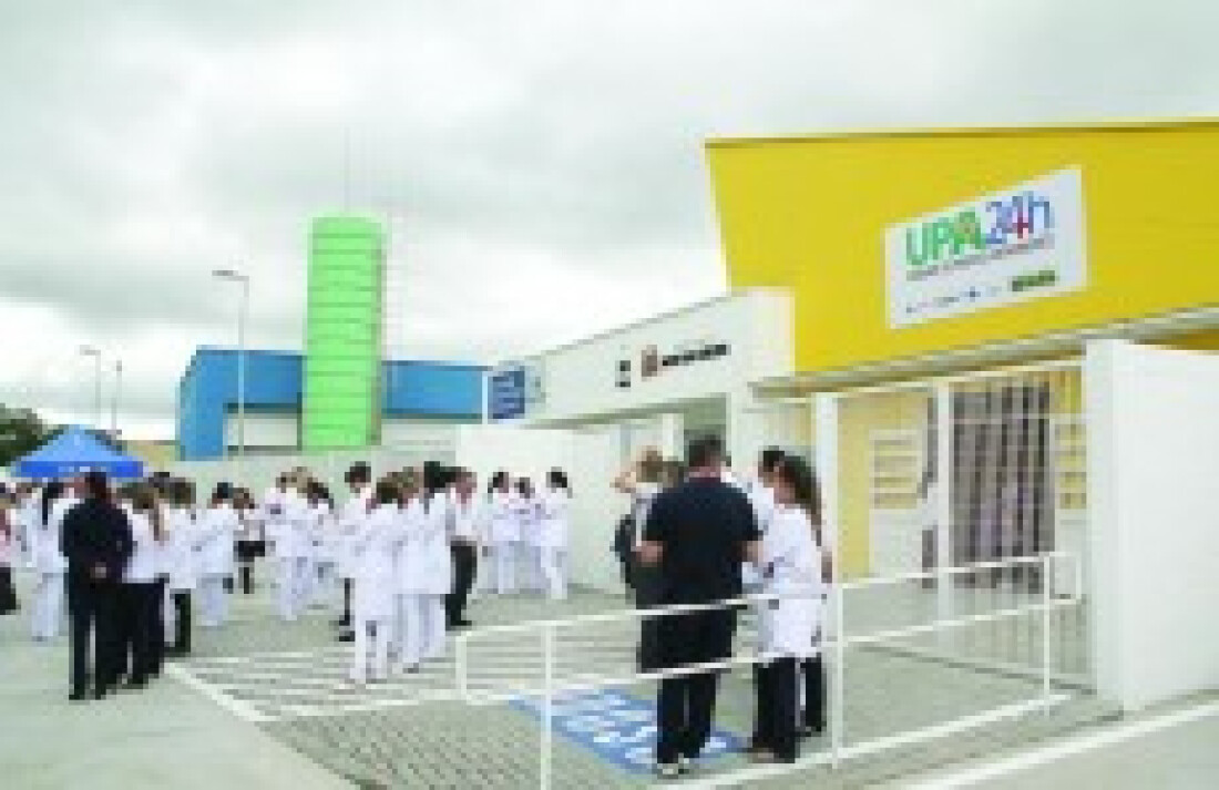 Após preparação de equipes, UPA é aberta para atendimento