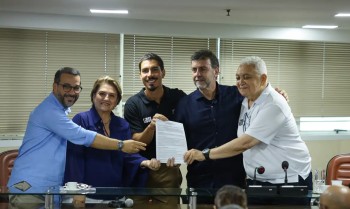 Governo federal destina R$ 12 milhões a escolas de samba do Rio