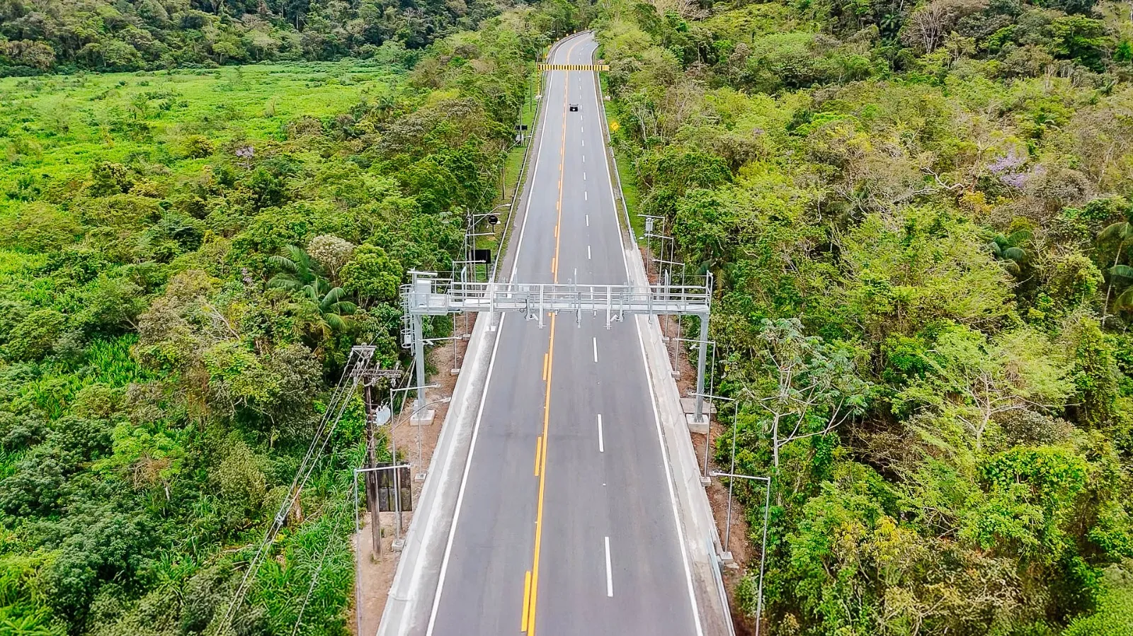 Rodovia Mogi-Bertioga é liberada totalmente ao tráfego