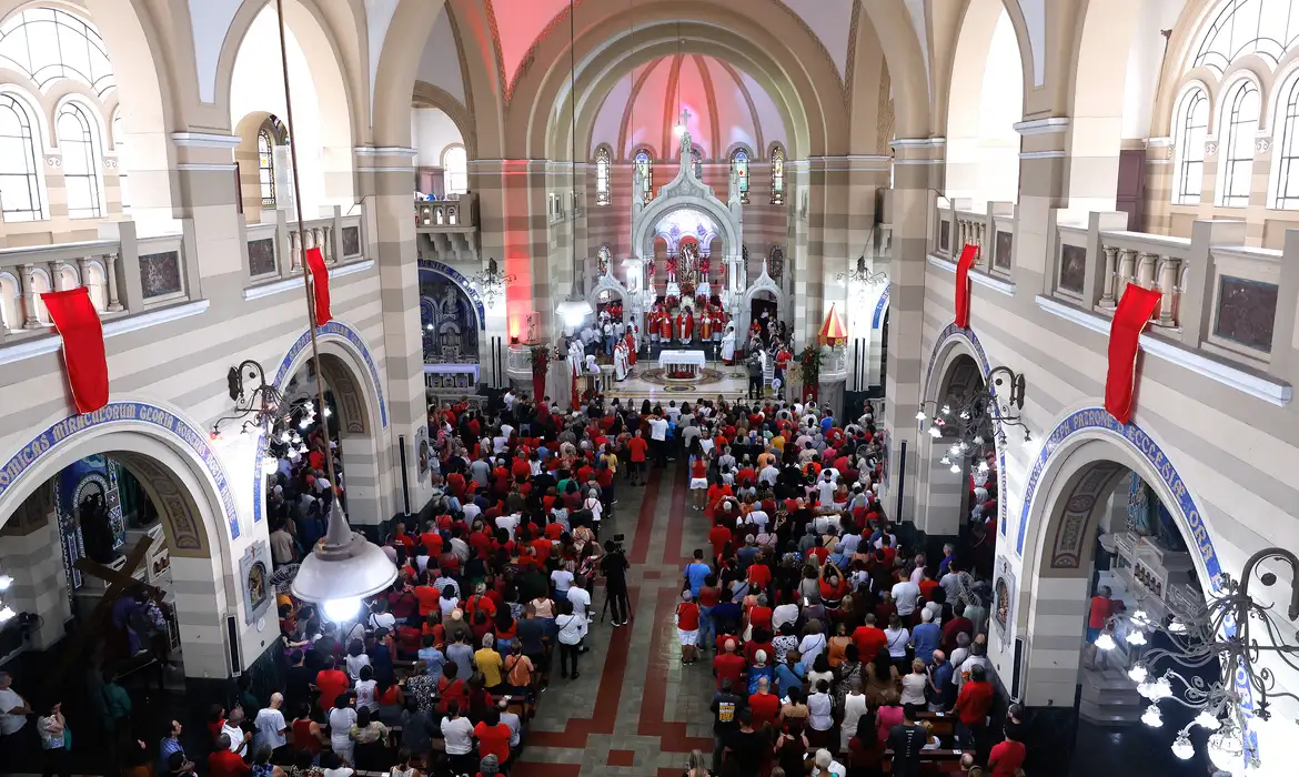 Cariocas celebram padroeiro São Sebastião com gratidão e esperança