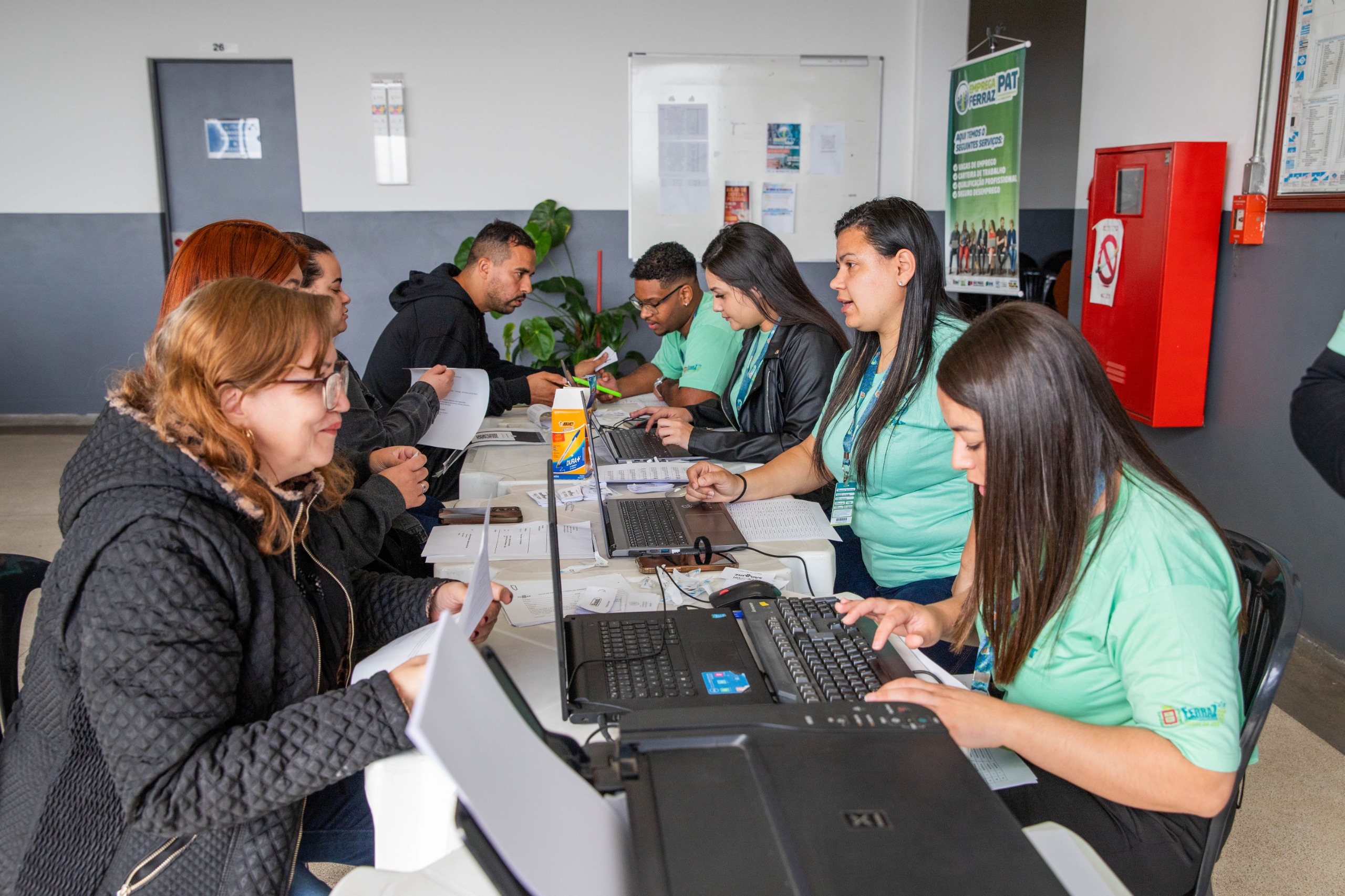 Ferraz promove o segundo processo seletivo do mês com 197 vagas de emprego