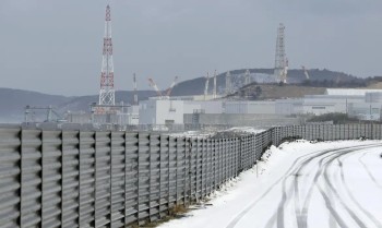 Maior central nuclear do mundo volta a parar no Japão após alarme