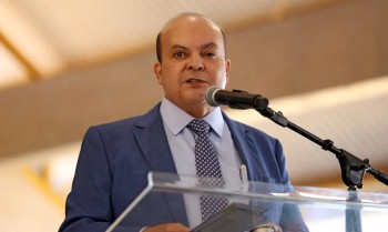 Oposição no DF pede impeachment de Ibaneis após citação por Vorcaro