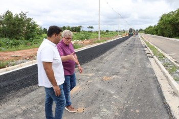 Prefeito vistoria obras da avenida Senador Roberto Simonsen e do Rodoanel