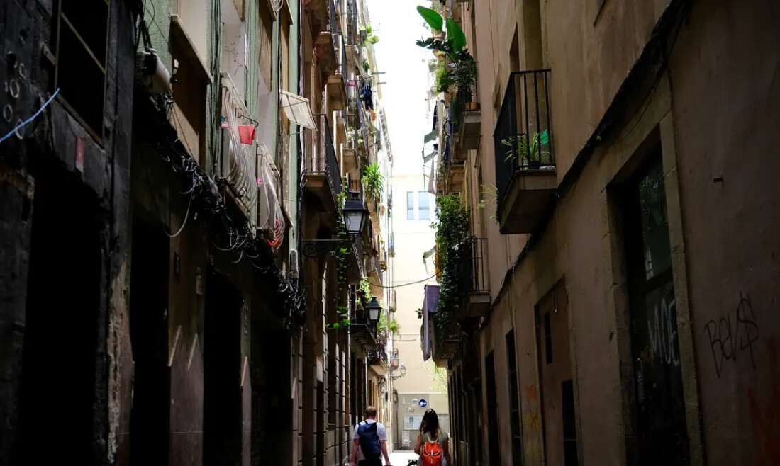 Espanha vai regularizar situação de meio milhão de imigrantes