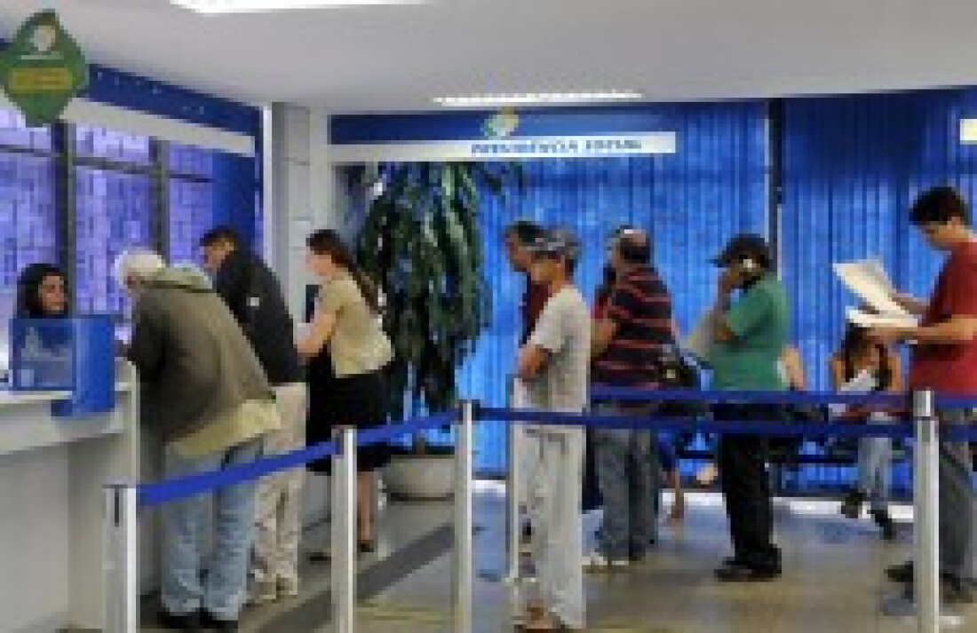 Empréstimo consignado fica mais caro para aposentados