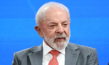 Lula homenageia vítimas do Holocausto e condena autoritarismo