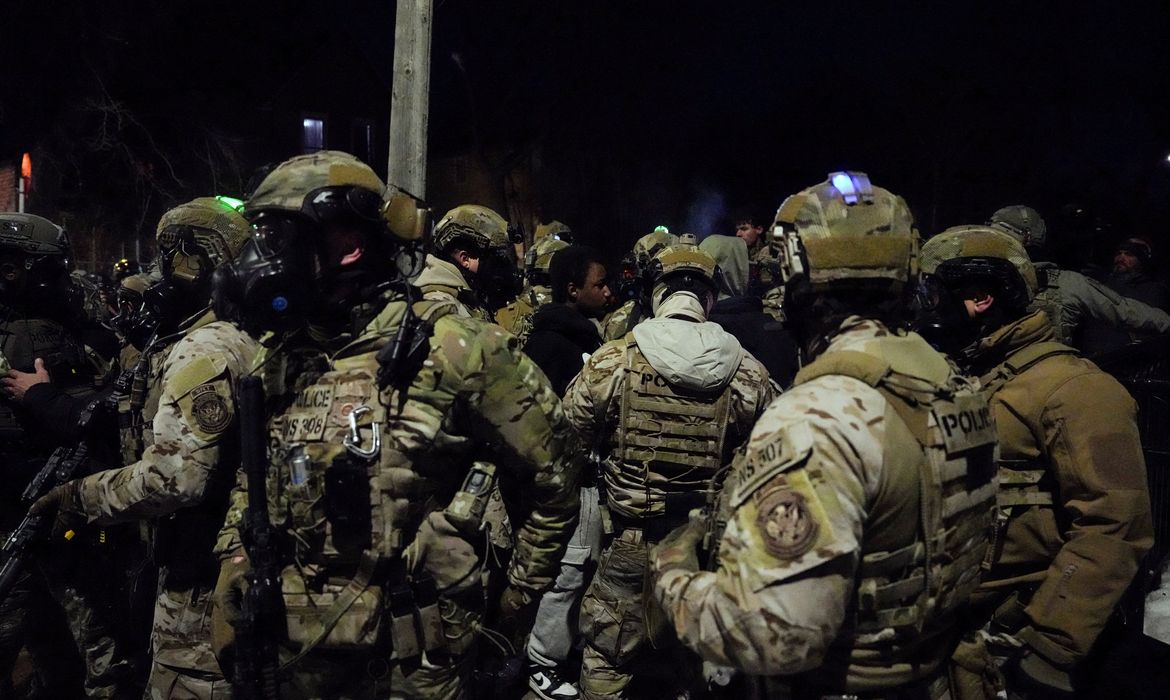 Italianos se revoltam com ICE na segurança das Olimpíadas de Inverno