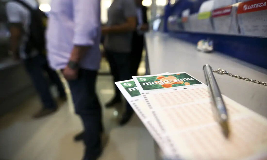Mega-sena pode pagar prêmio de mais de R$ 100 milhões nesta quinta