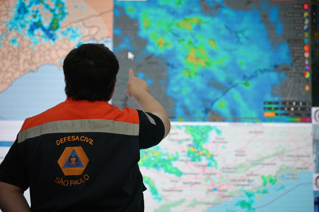 Defesa Civil alerta para temporais e chuvas persistentes nesta sexta-feira (30)