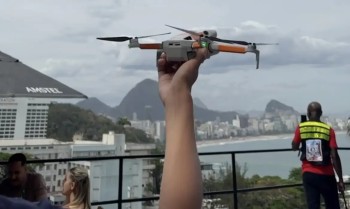 Vídeos de drones despertam interesse de turistas por favelas do Rio