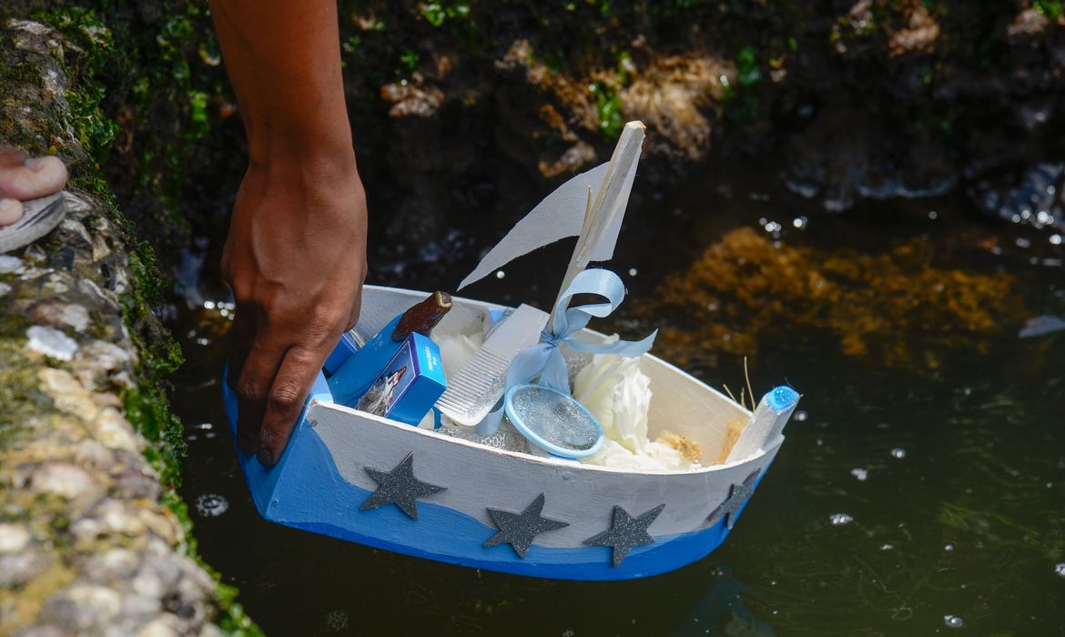 Dia de Iemanjá é celebrado no Rio de Janeiro