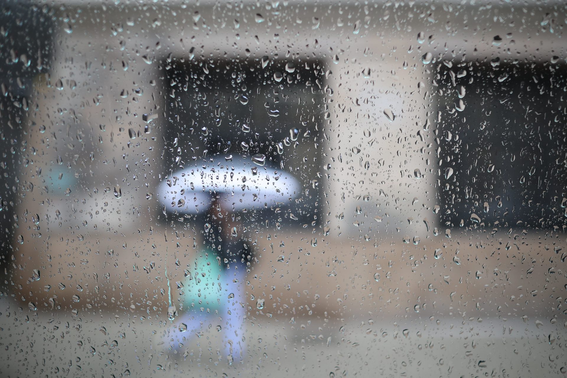 Defesa Civil de SP alerta para risco de chuvas fortes e tempestades