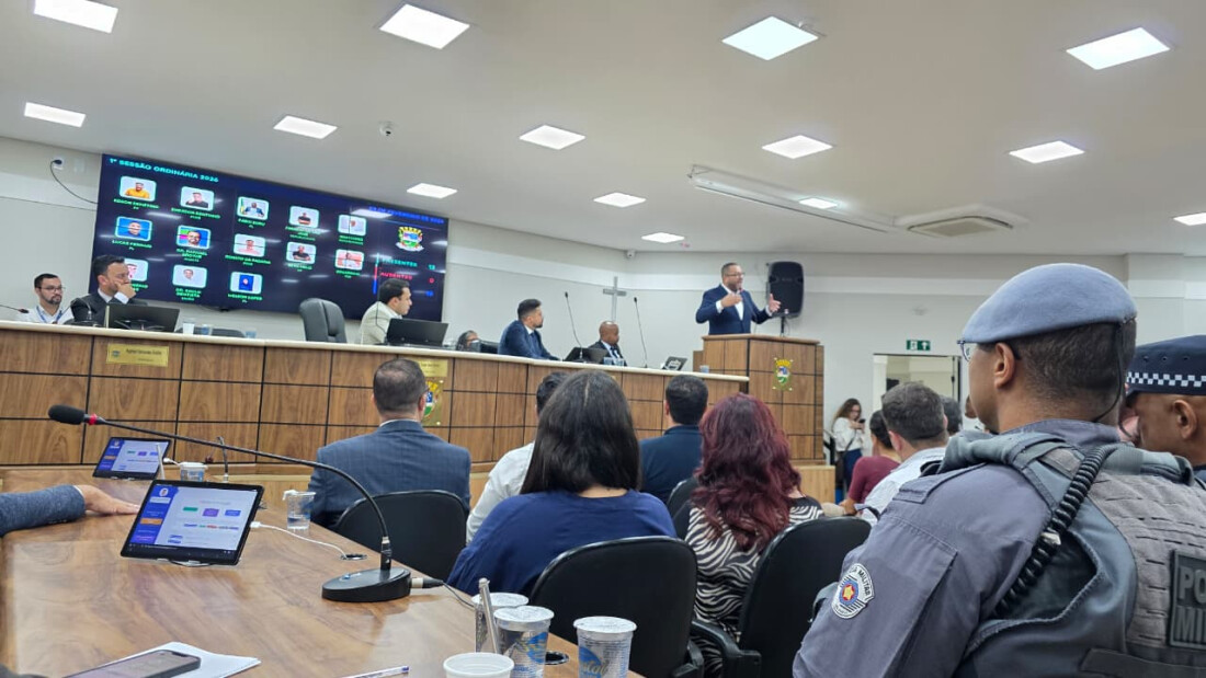 Saulo Souza participa de sessão do Legislativo e anuncia novo viaduto em Poá