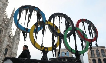 Olimpíada: Greenpeace faz protesto em Milão contra empresas poluidoras