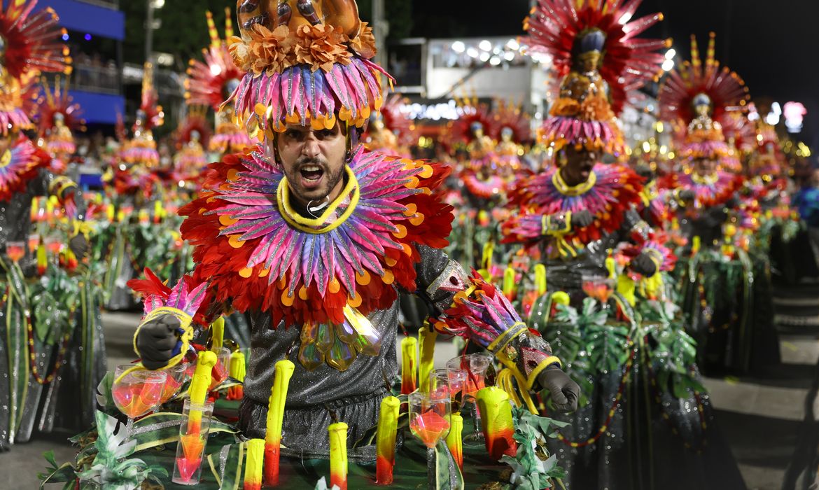 Rio espera receber 8 milhões de foliões para o carnaval