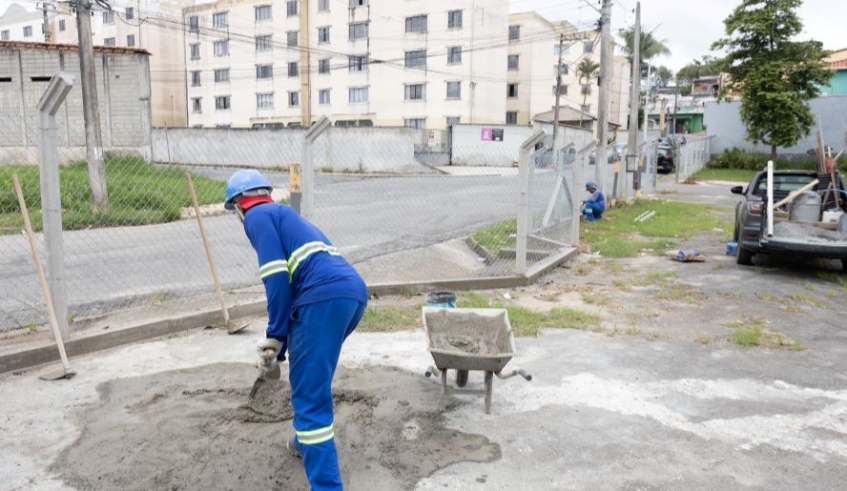 Largo da Feira da Vila Nova Aparecida, em César de Souza, recebe melhorias 