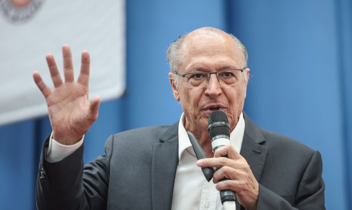 Alckmin elogia suspensão do pagamento de penduricalhos por Flávio Dino