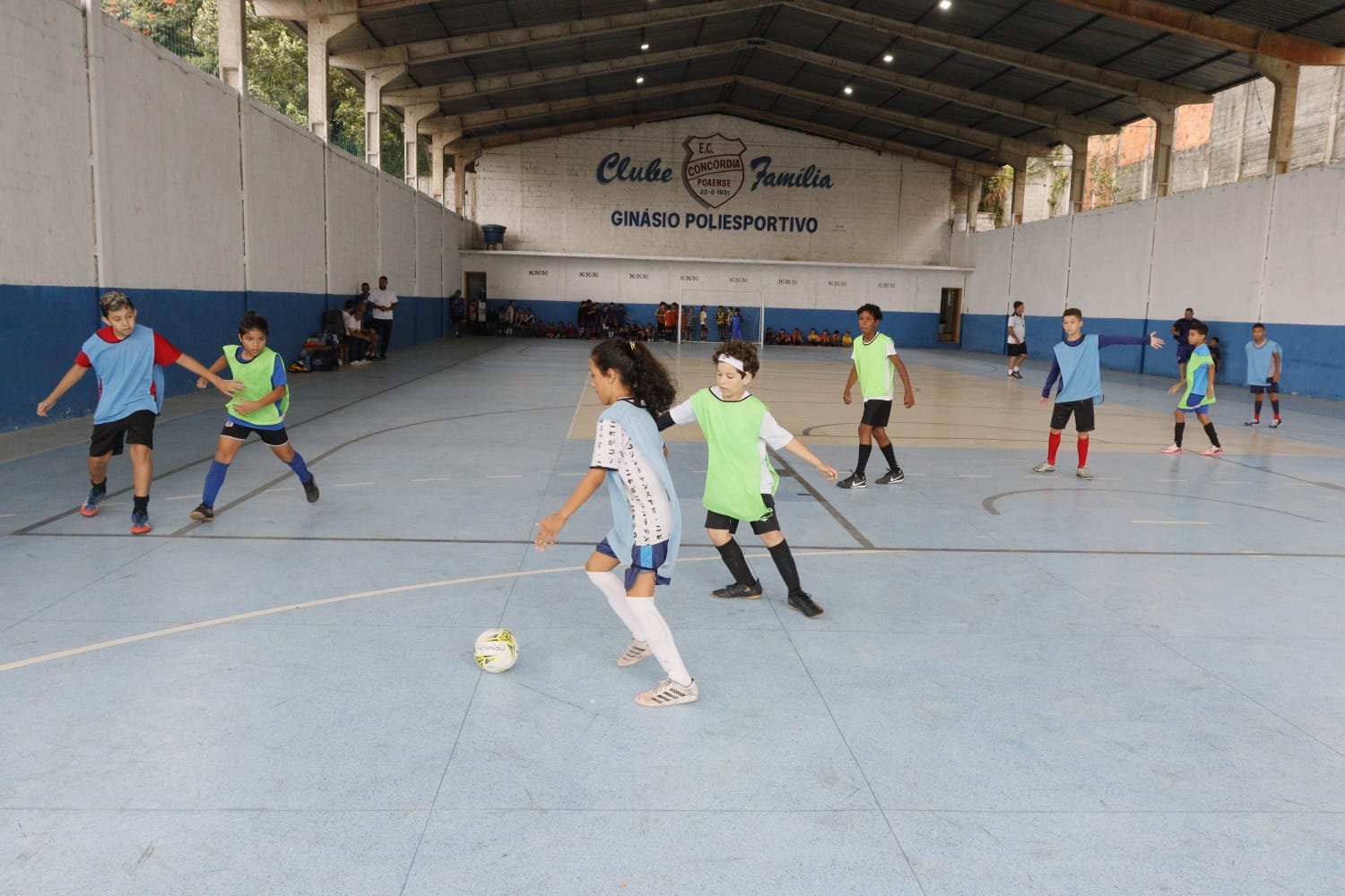 Poá abre seletiva de futsal masculino para categorias de base na segunda (9)