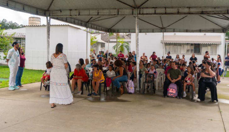 Rede de ensino volta às aulas com mais de 45 mil alunos nesta sexta-feira (6) 