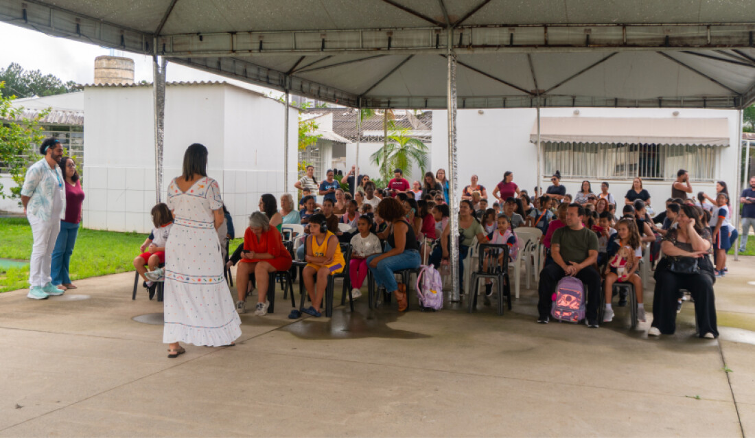 Rede de ensino volta às aulas com mais de 45 mil alunos nesta sexta-feira (6) 