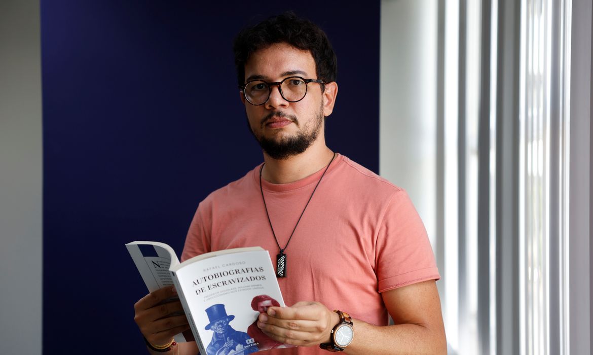 Livro trata de escravidão nos EUA com ponto de vista dos escravizados