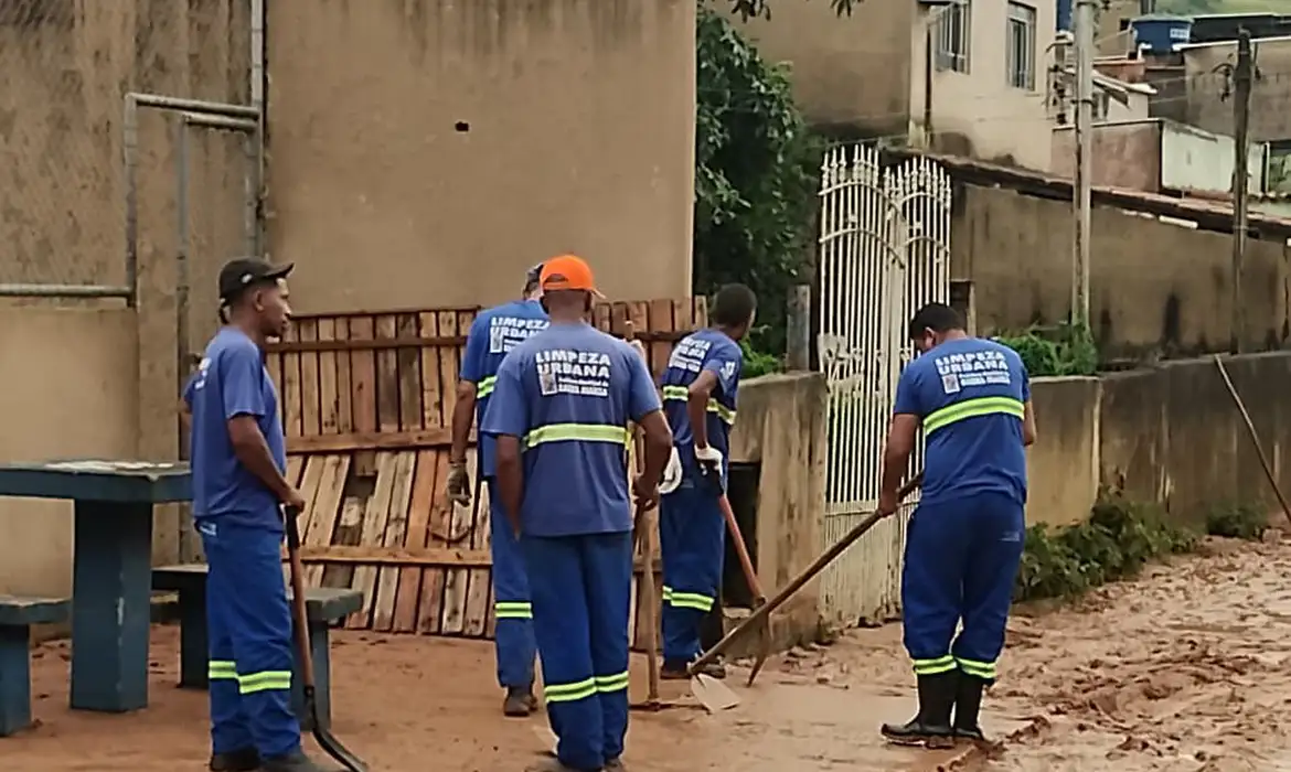 Deslizamento de terra mata criança de 5 anos em Barra Mansa, no RJ