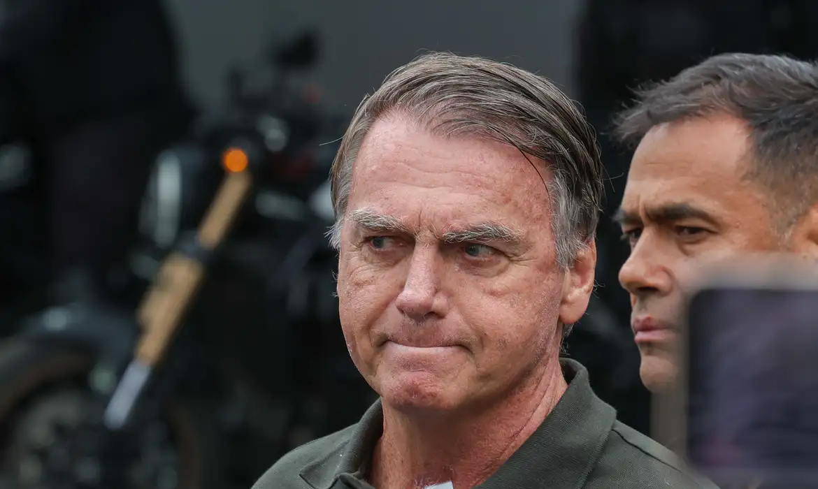 STM dá dez dias para Bolsonaro entregar defesa contra perda de patente