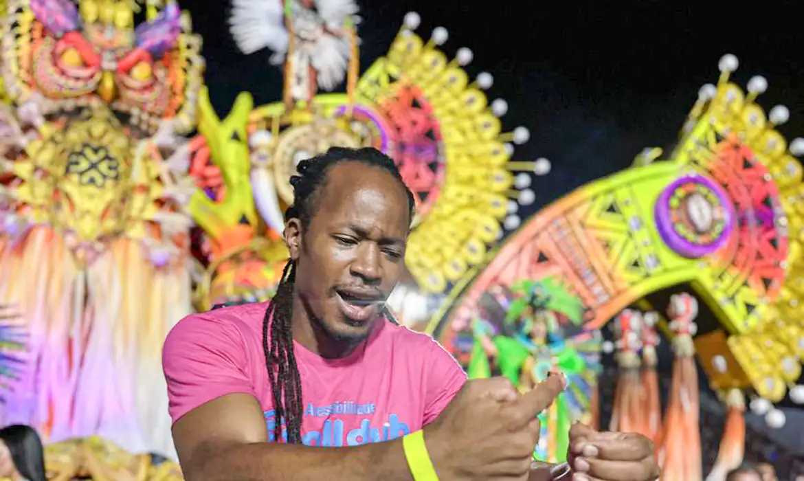 Carnaval: Sambódromo garante acessibilidade a deficientes