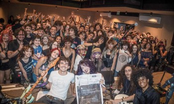 Com dificuldades no mercado da música, jovens lançam selo independente