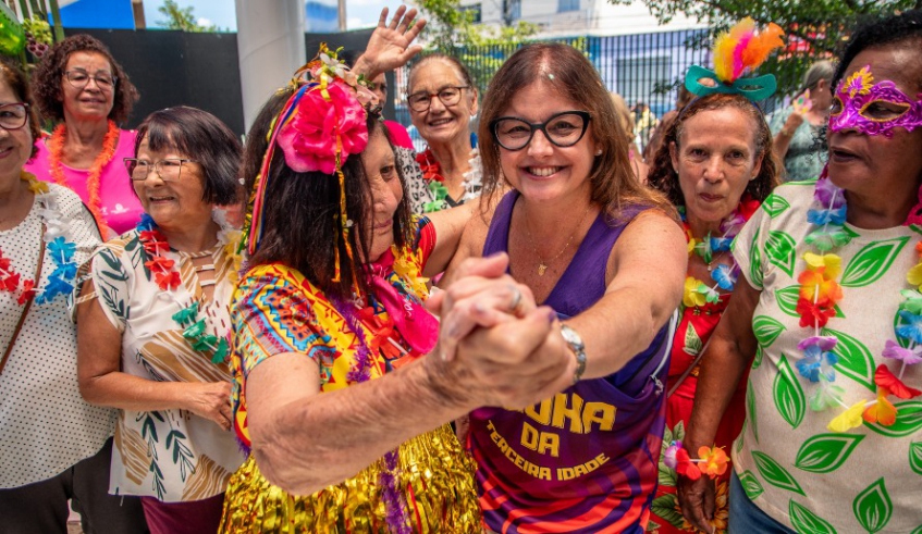 Mara Bertaiolli participa de comemoração de 14 anos da Unica Jundiapeba