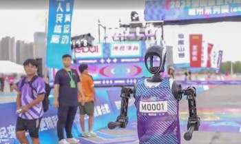 Robôs humanóides chineses são atrações no espetáculo do Ano Novo Lunar