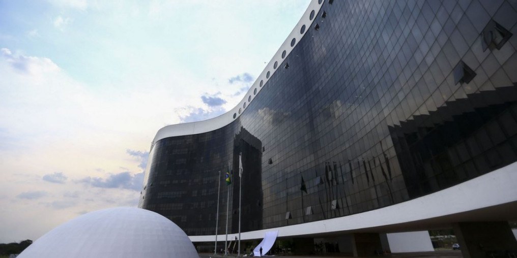 TSE mantém candidatura de Paulo Octávio ao governo do Distrito Federal