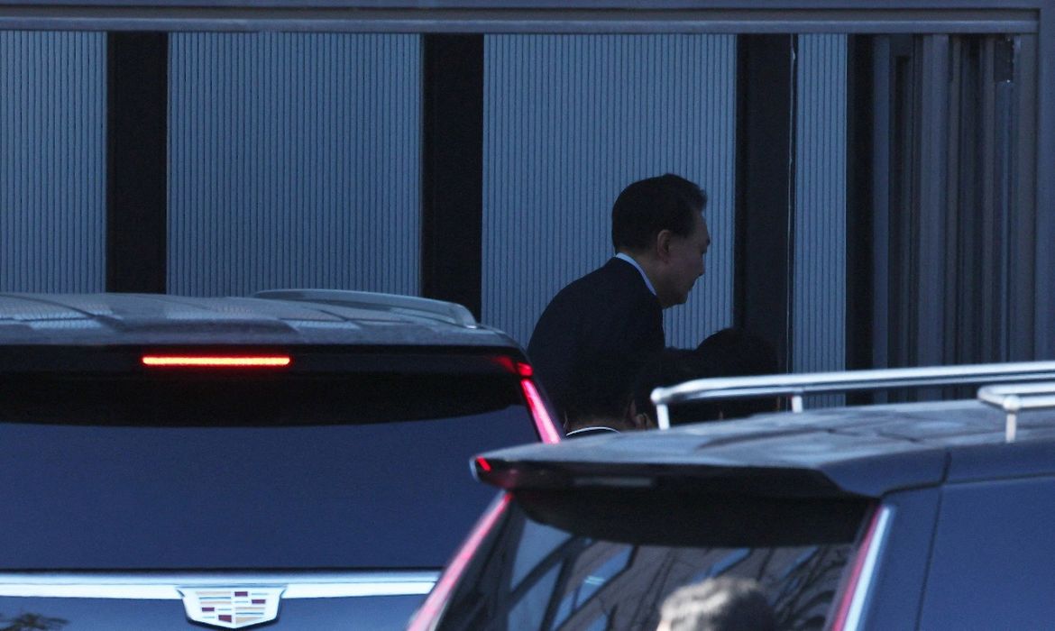 Presidente deposto da Coreia do Sul é condenado à prisão perpétua