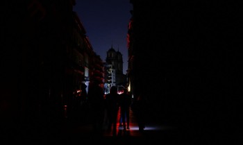 Blecaute no Paraguai deixa capital e grande parte do país sem energia