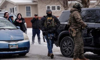 Governo Trump amplia autoridade do ICE para deter refugiados