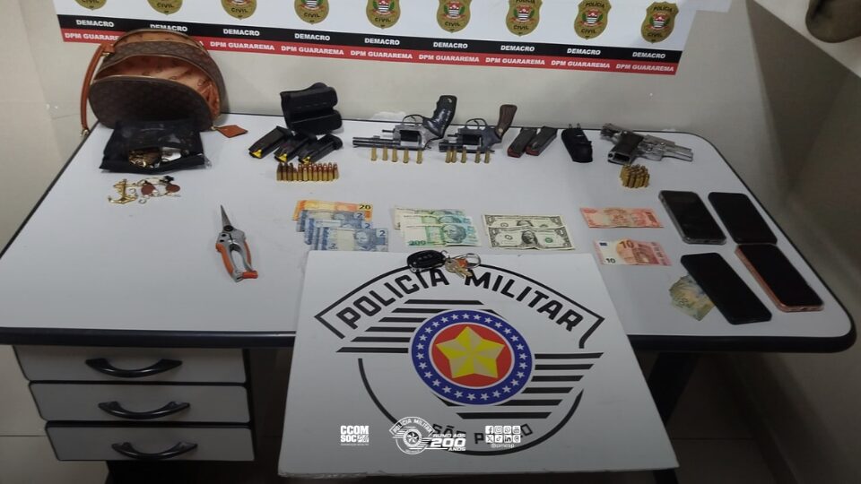 Polícia Militar prende quatro homens após roubo a residência em Guararema