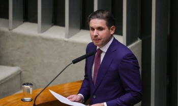 Motta diz que há acordo com governo para votar hoje PL Antifacção