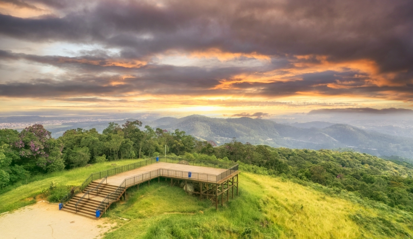 Deck do Pico do Urubu será fechado com tapumes para garantir segurança