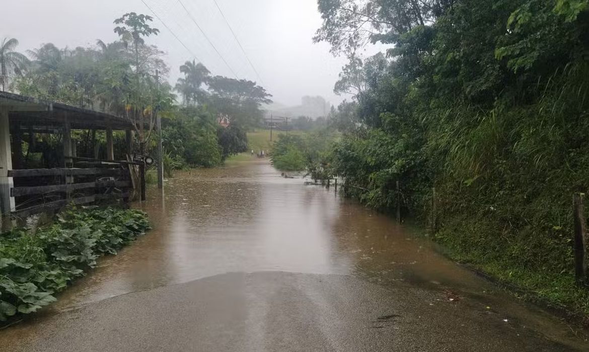 Autoridades de SP se reunirão nesta quinta após previsão de mais chuva